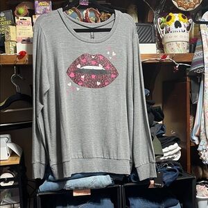 #0 010 size 1 & 2 torrid sleep Long-Sleeve Graphic Sweatshirt w/Pink Lip Print